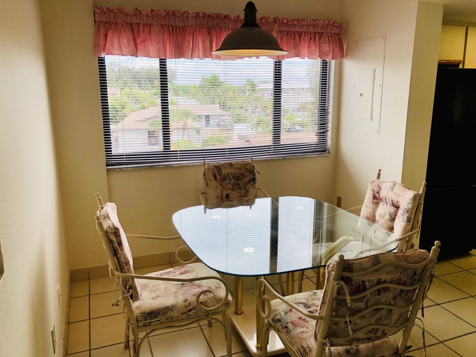 Breakfast Nook