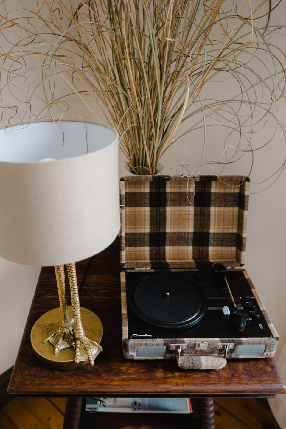 Riverhouse Apt Livingroom Record Player