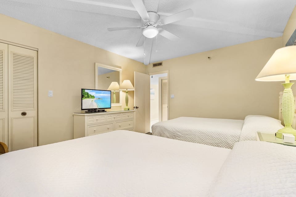 Guest Bedroom Two Full Beds