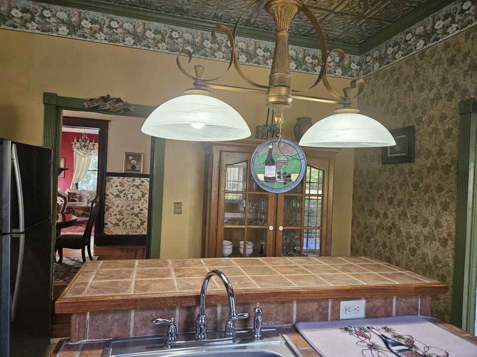 Tuscan Kitchen