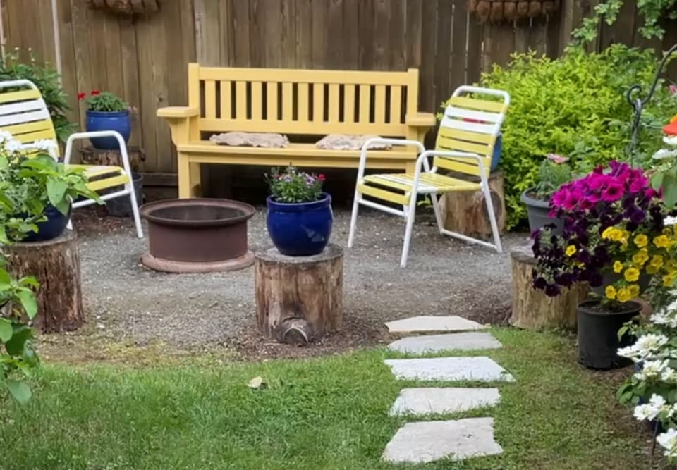 The fire pit and rest area 