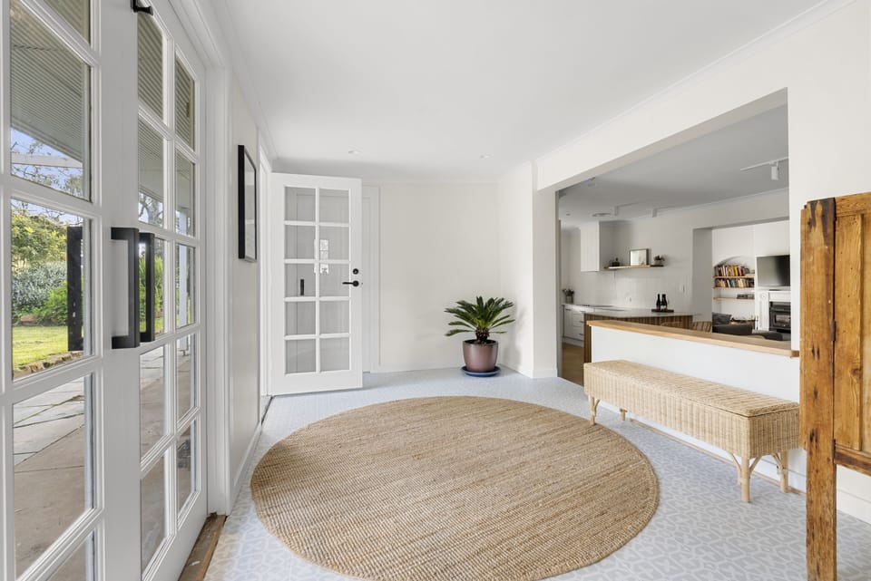 This farm house has been extensively renovated & is bright, light and spacious 