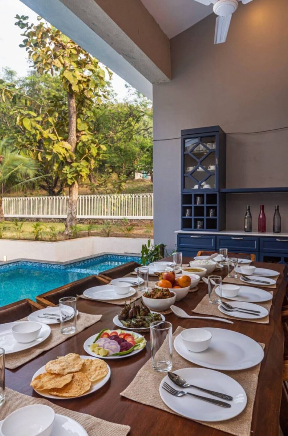 Outdoor dining