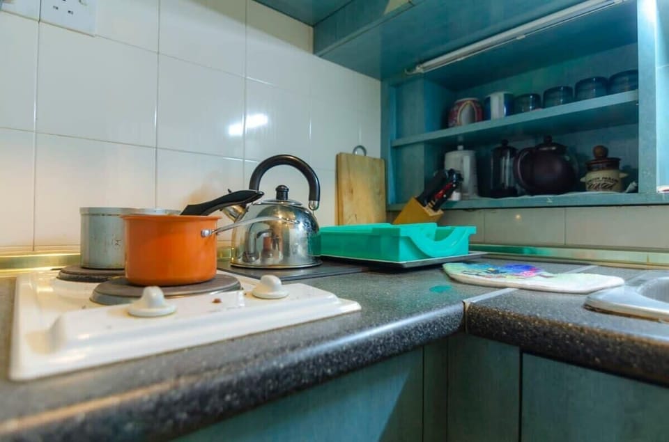 An equipped kitchen.