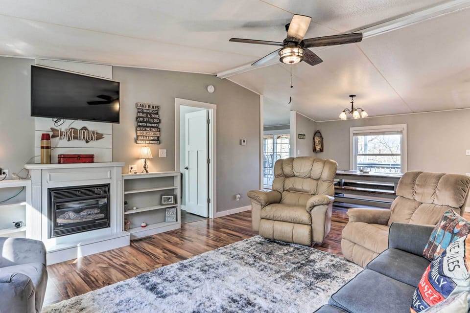 Flemington Vacation Rental | 3BR | 2BA | 1,300 Sq Ft | Steps Required