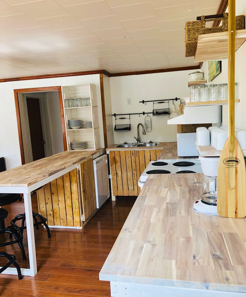 Main Kitchen- Annex