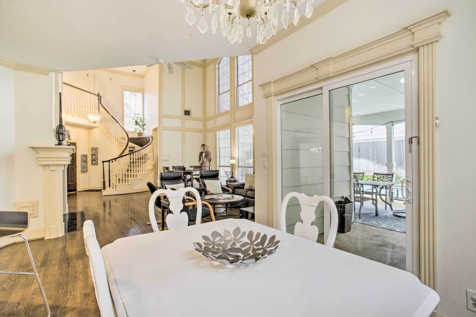 Breakfast Nook | Keurig Coffee Maker