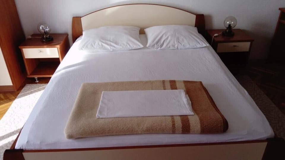 Double bed