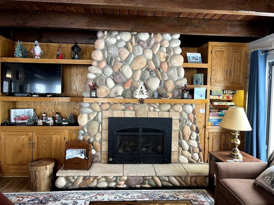 Gas fireplace to keep you warm and cozy. Plenty of Family Games and Puzzles