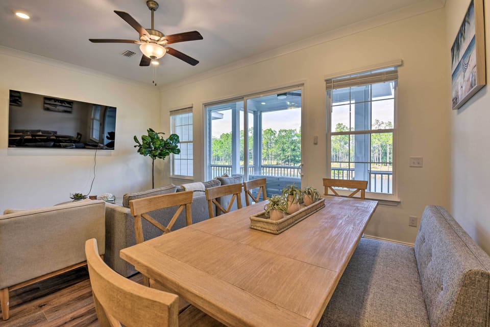 Dining Area | Dishware/Flatware | Trash Bags/Paper Towels
