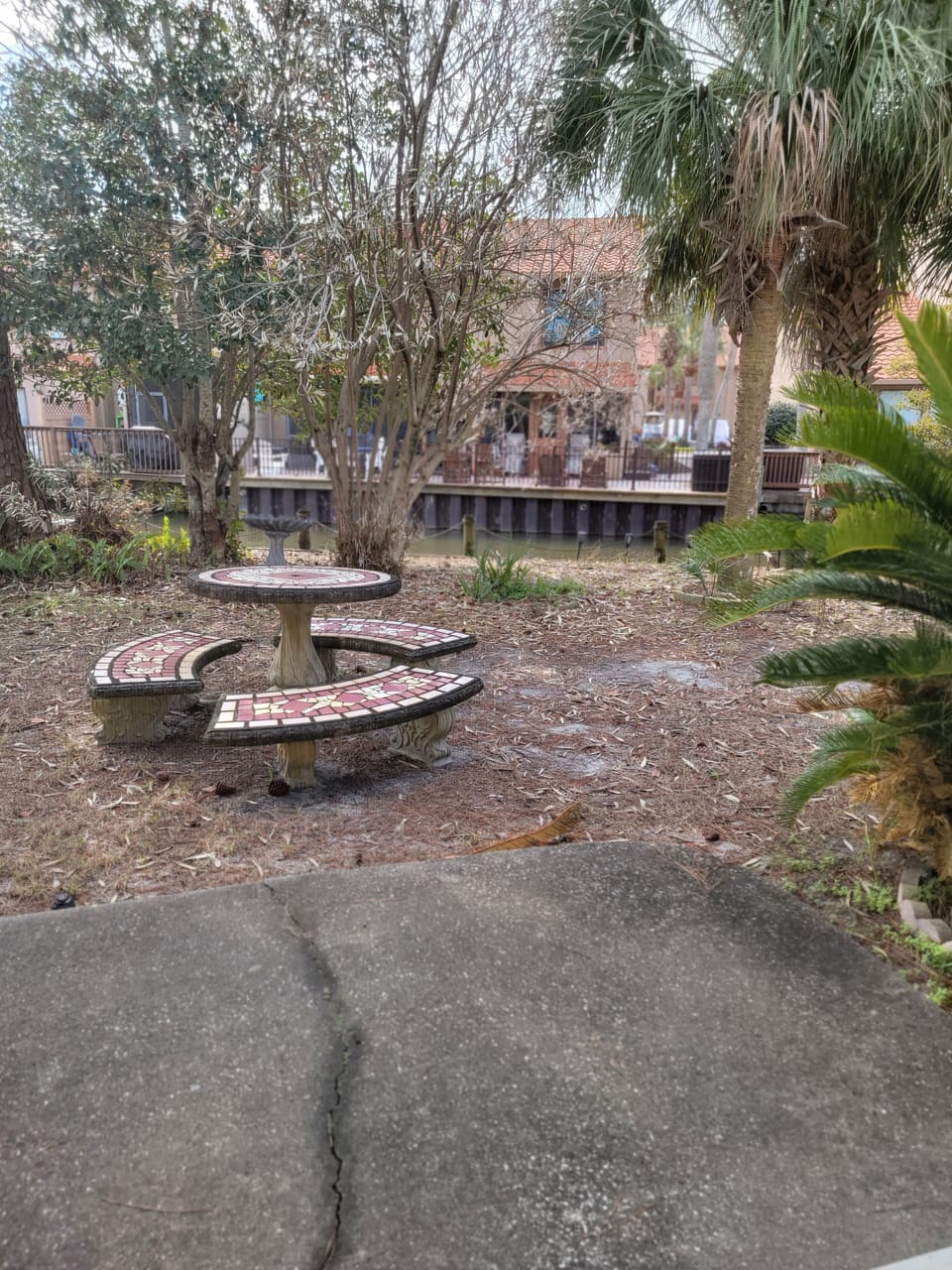 outdoor eating area