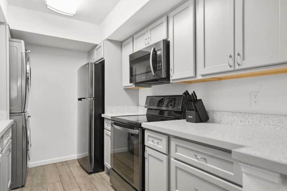 Culinary haven with a fully stocked kitchen