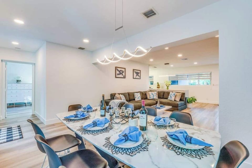 Modern dining table that seats 8 people