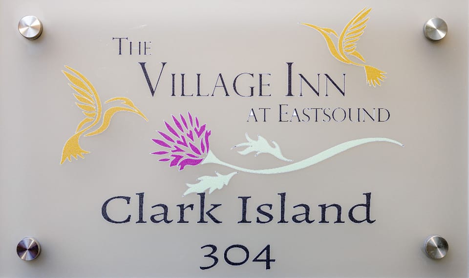 Village Inn Eastsound Orcas Island Washington - 22 -304 Clark Island (1)