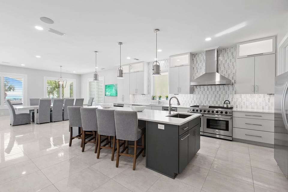 Emerge in Sea Kitchen Alt