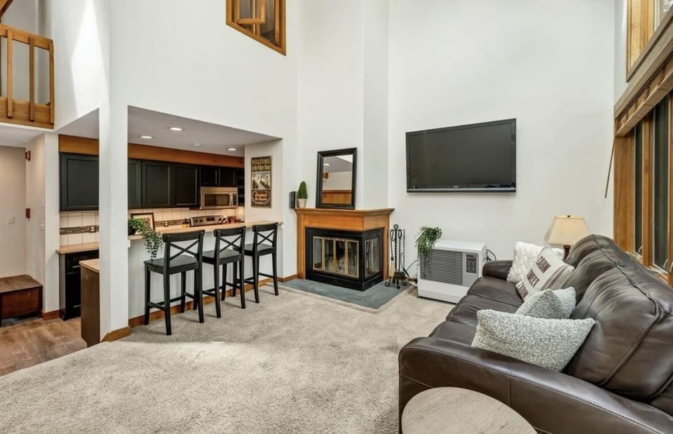 Open concept kitchen/family room