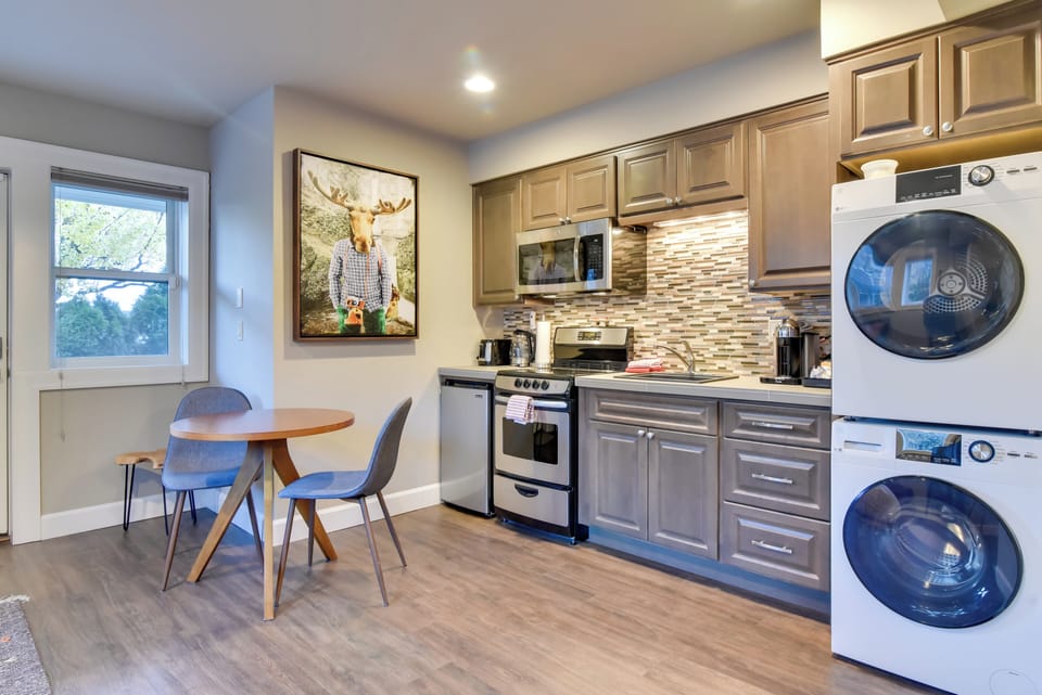 Kitchen | In-Unit Laundry