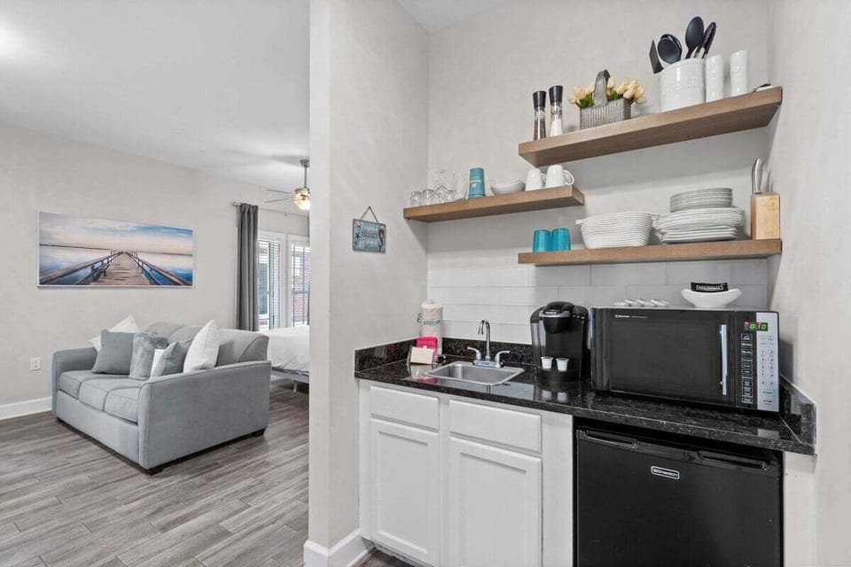 Kitchenette with mini refrigerator