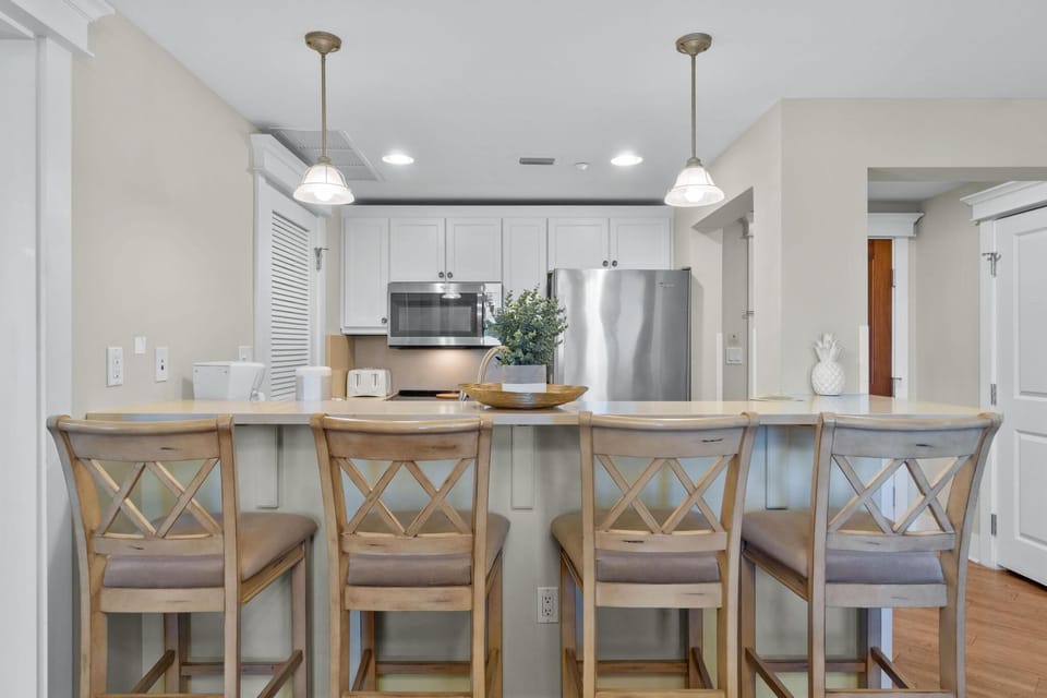 Kitchen with bar seating