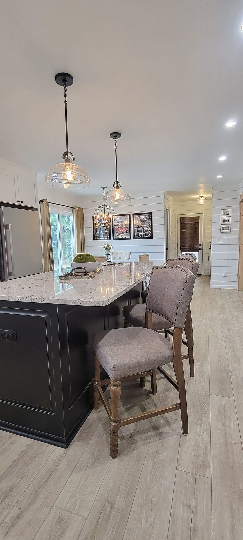 Gourmet Kitchen - Fully appointed with all the essentials!