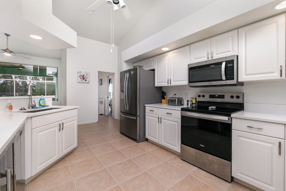 Spacious Kitchen