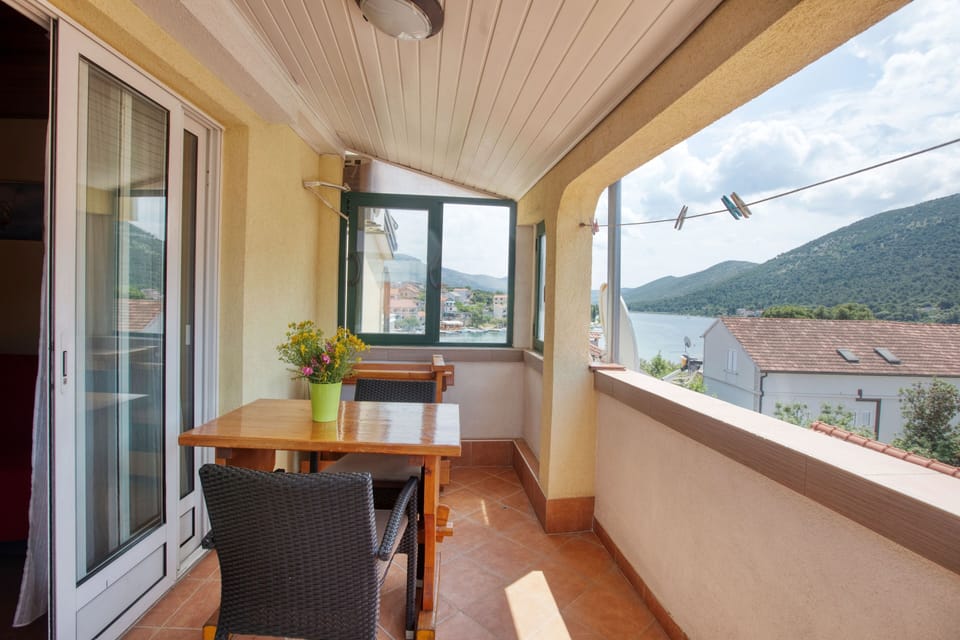 Terrace 2