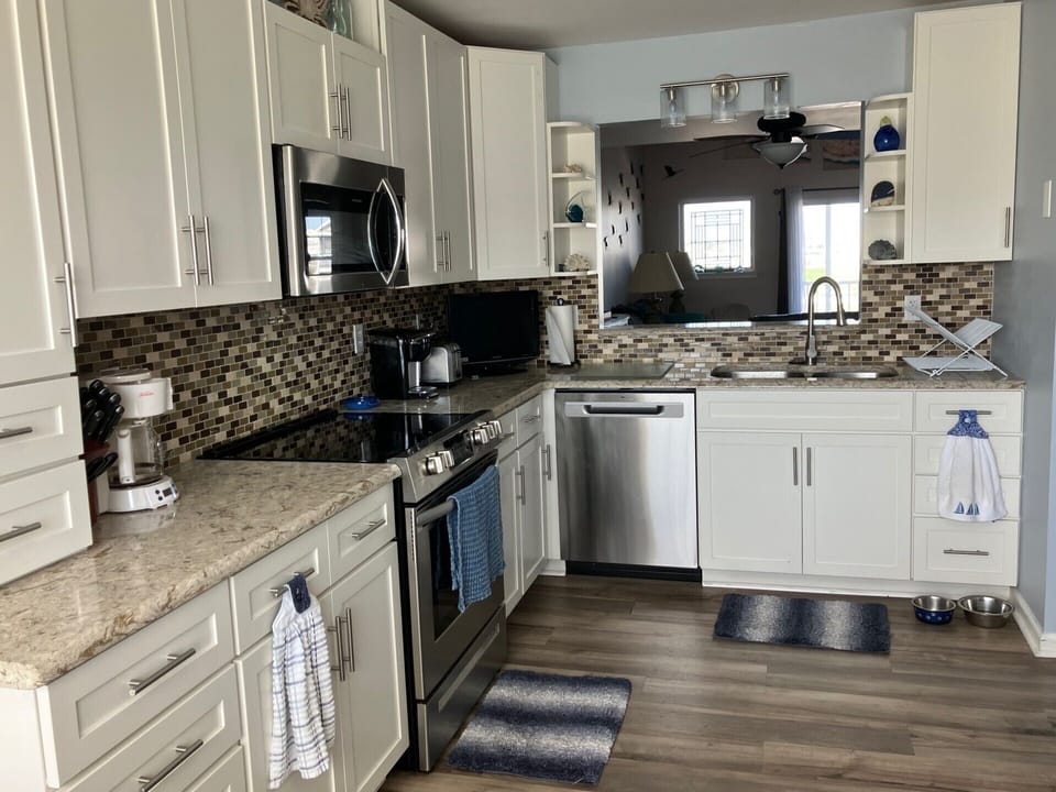 Main Level,Kitchen,