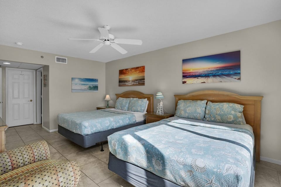Guest bedroom