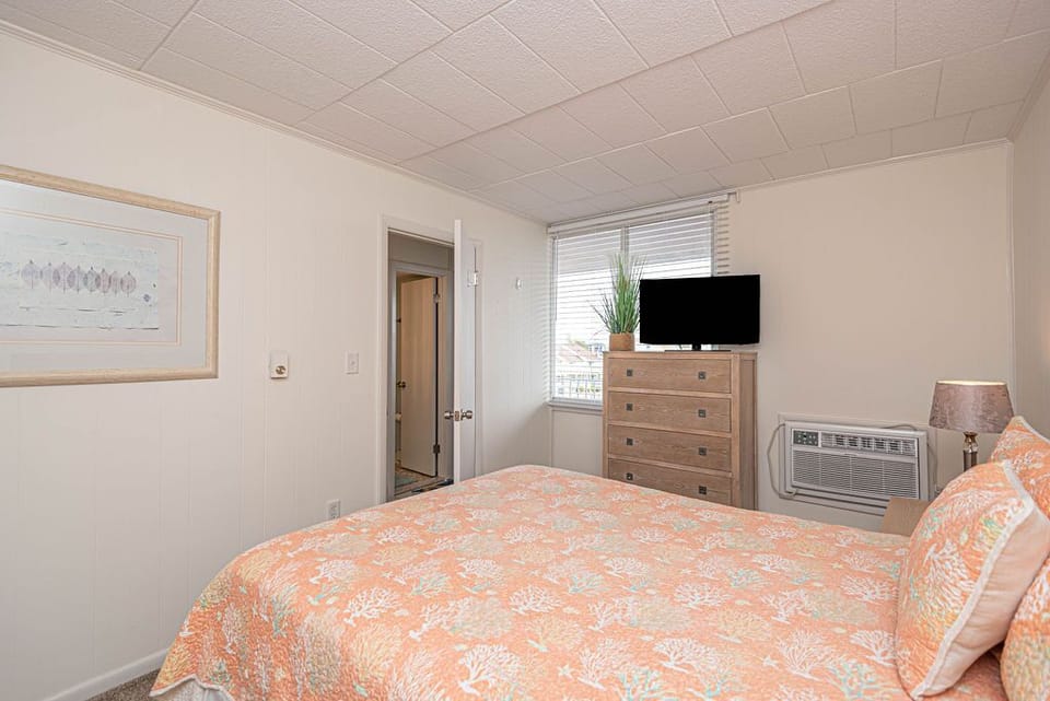 Georgetown By the Sea 309- Bedroom 2