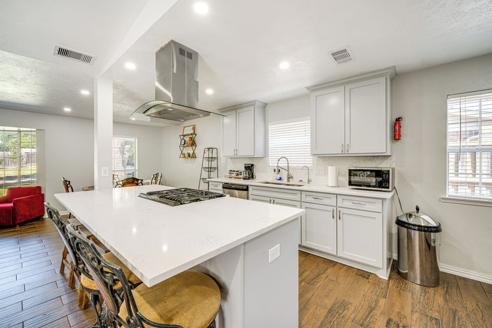 Kitchen | Coffee Maker | Dishwasher | Spices | Blender