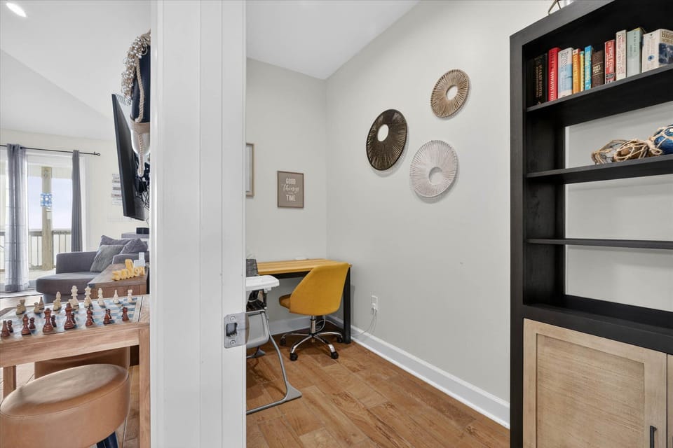 Breeze Away Office