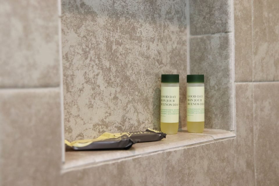 Bathroom amenities