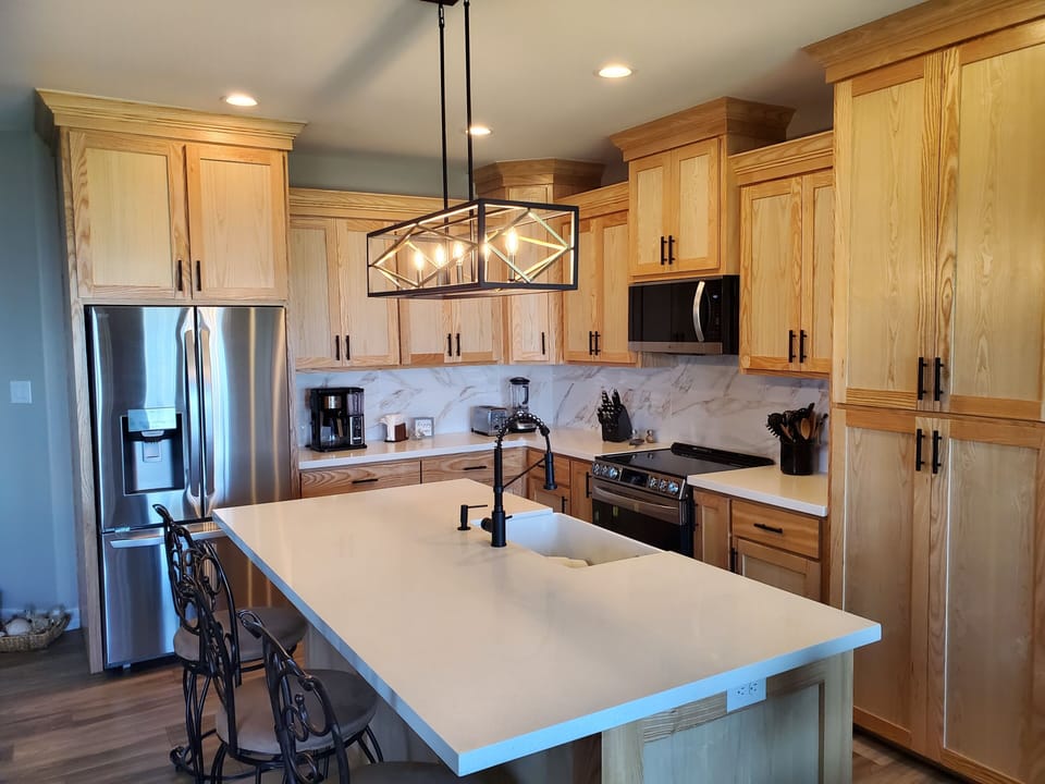 Kitchen fully stocked for all your cooking needs. Filtered water at refrigerator