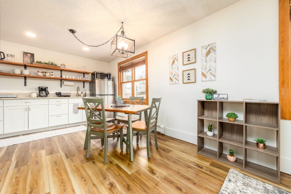 Dining area with kitchenette