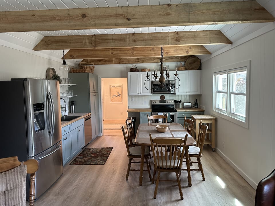 Dining/ Kitchen