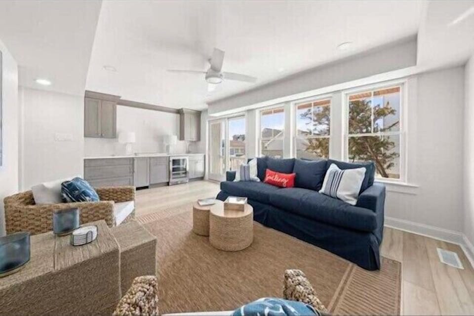 1st Floor Family Room