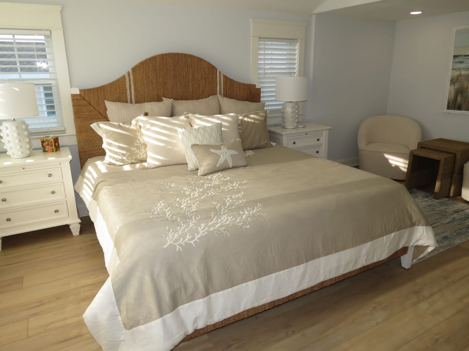 3rd Floor Master Bedroom