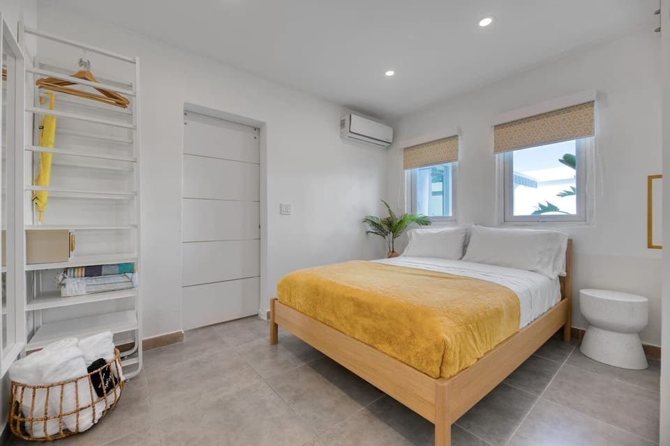 Pineapple Bedroom