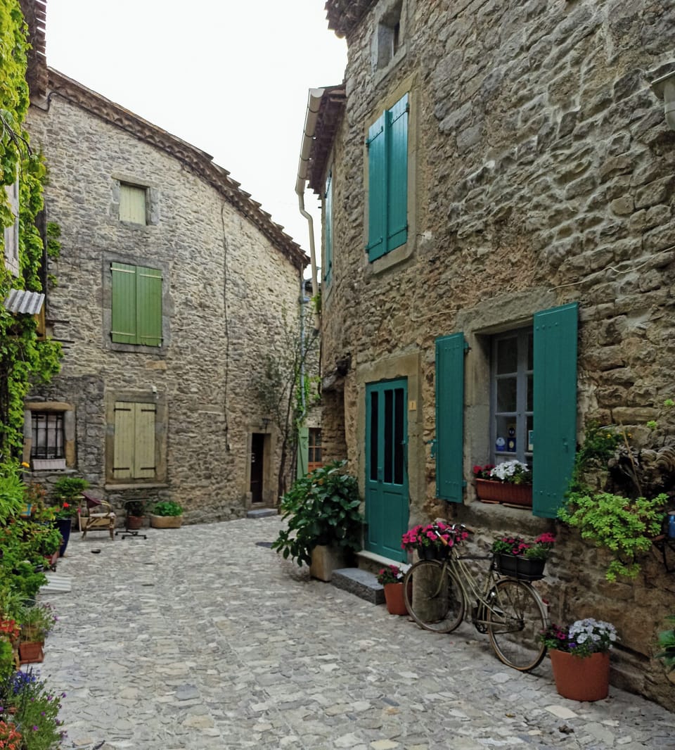 rue Malbec, les volets verts (right)