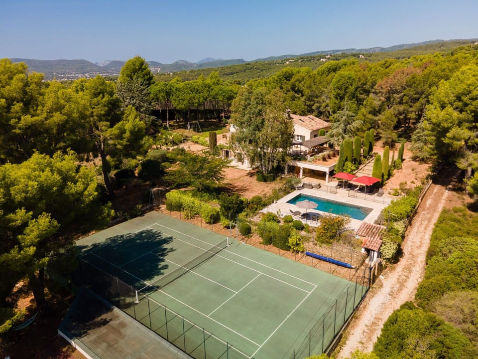 Sport court