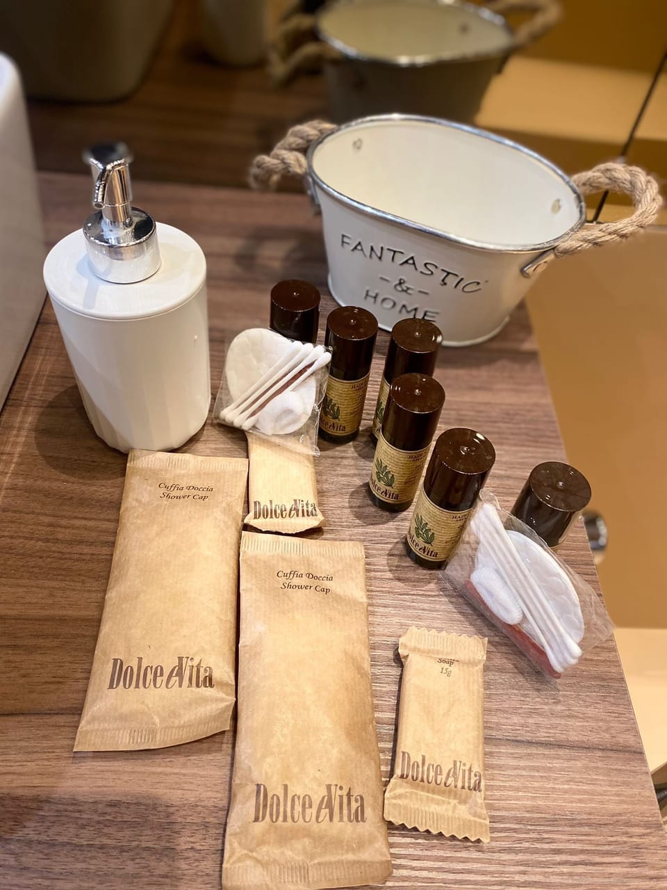 Bathroom amenities