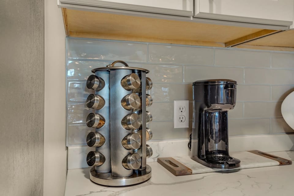 Spices and coffee maker 