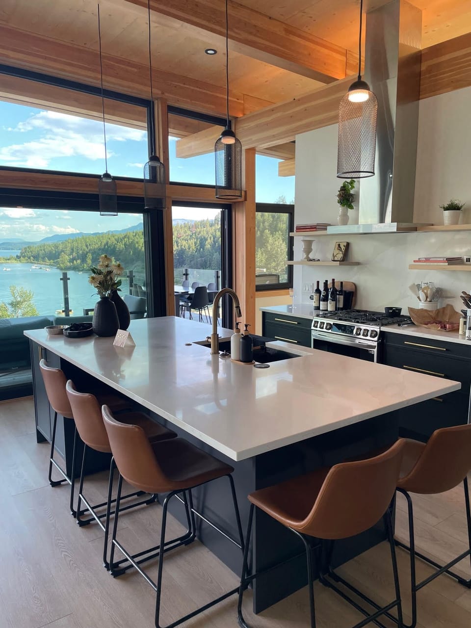 9 foot island with seating for 6. 