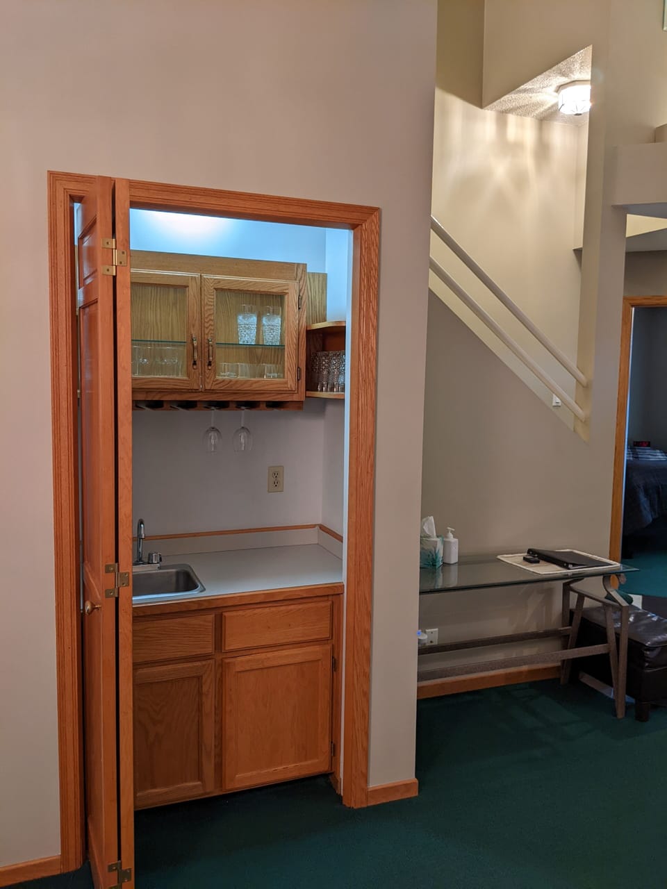 Main floor by the entrance.