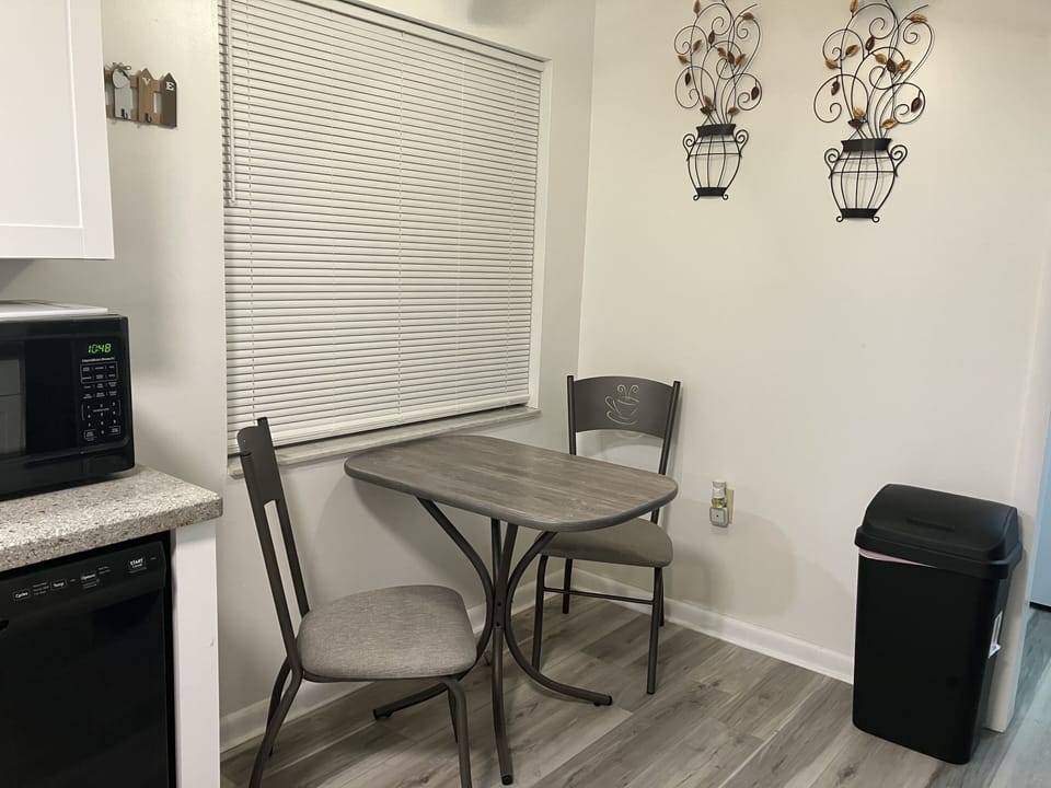 Breakfast nook bistro table