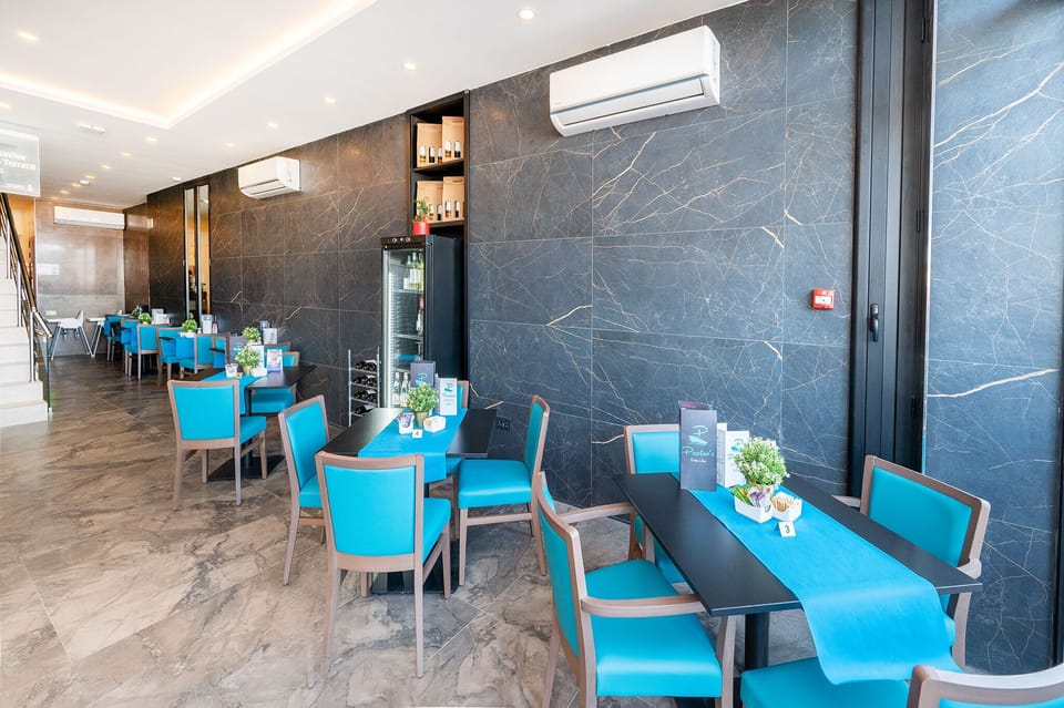 Restaurant on the ground floor