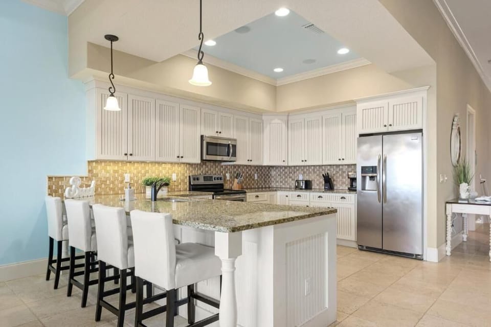 Kitchen is on the 2nd floor.