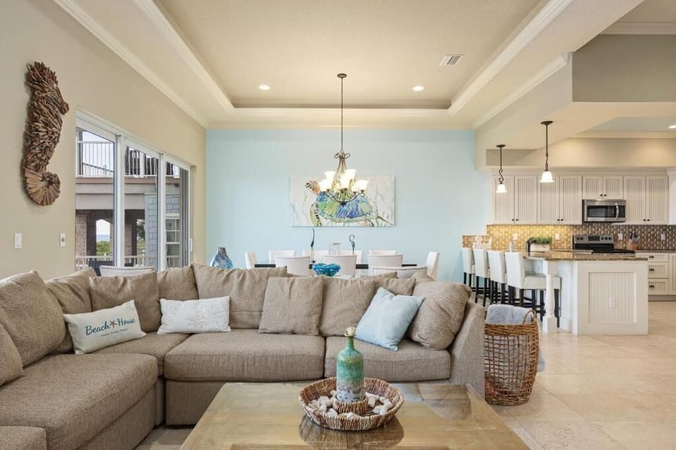 2nd Floor Main living area.
