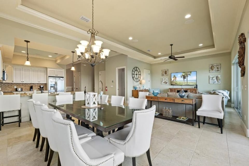 2nd Floor Main living area.