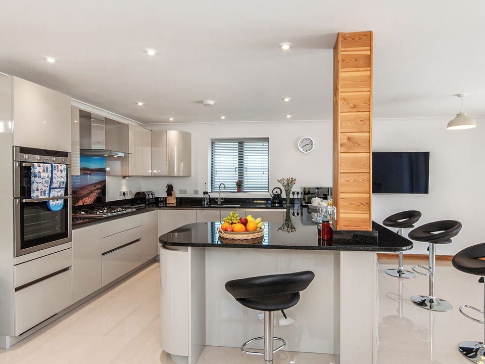 Kitchen area | Llygaid-yr-Haul at Parrog Point, Newport, Pembrokeshire Coast